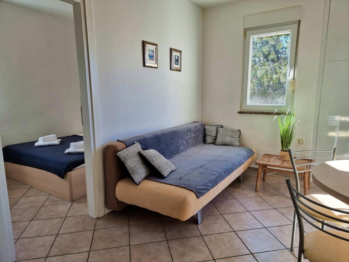 Apartment Aqua Near The City Beach نوفاليا الغرفة الصورة