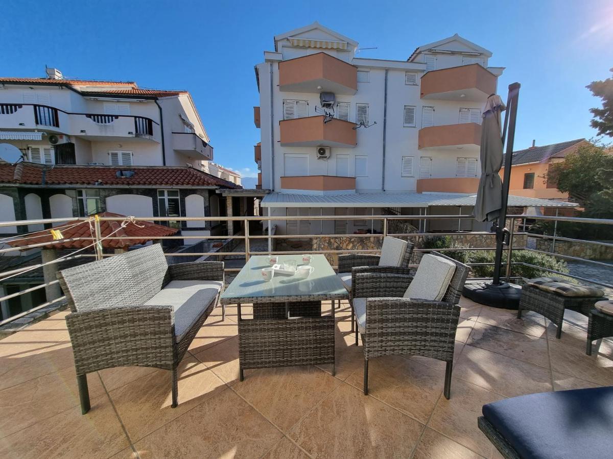 Apartment Aqua Near The City Beach نوفاليا المظهر الخارجي الصورة